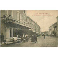 carte postale ancienne 81 GRAULHET. Café Guillet Boulevard Gambetta et Hôtel Larquie