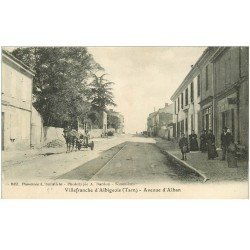 carte postale ancienne 81 VILLEFRANCHE D'ALBIGEOIS. Attelage charrue Avenue d'Alban