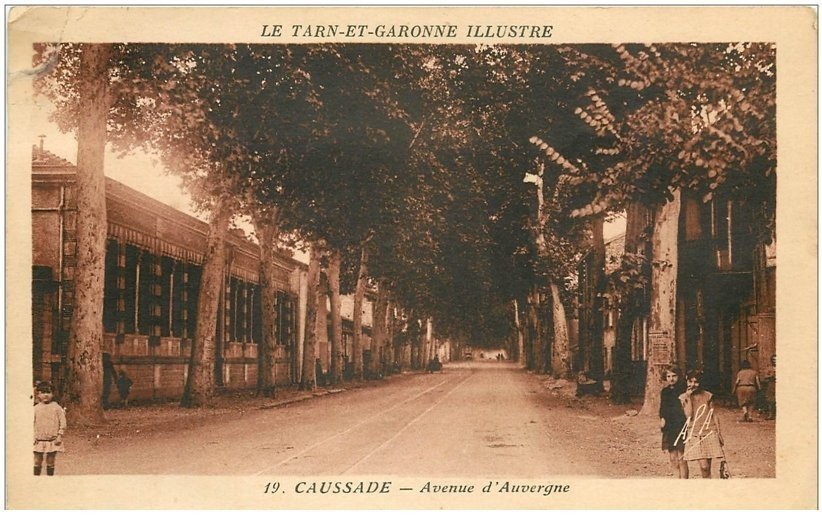 Caussade - Caussade - vue générale aérienne - Carte postale ancienne et vue  d'Hier et Aujourd'hui - Geneanet