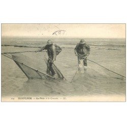 carte postale ancienne 14 HONFLEUR. La Pêche aux Crevettes 1906. Métiers de la Mer