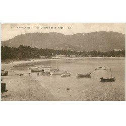 carte postale ancienne 83 CAVALAIRE-SUR-MER. Vue générale sur la Plage avec barques de Pêcheurs