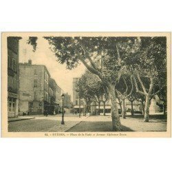 carte postale ancienne 83 HYERES. Restaurant Place de la Rade et Avenue Alphonse Denis