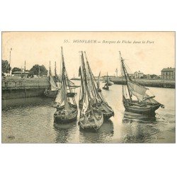 carte postale ancienne 14 HONFLEUR. Le Port Barques de Pêche
