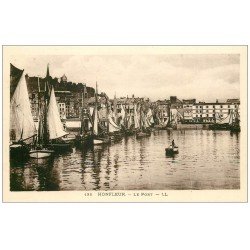 carte postale ancienne 14 HONFLEUR. Le Port Barques de Pêche LL 132