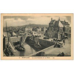 carte postale ancienne 14 HONFLEUR. Lieutenance et Port 1948