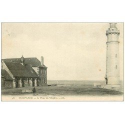 carte postale ancienne 14 HONFLEUR. Phare Hospice 1906