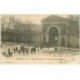 carte postale ancienne 83 TOULON. Arsenal sortie des Ouvriers Porte Castigneau 1903