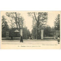 carte postale ancienne 83 TOULON. Entrée du Jardin de la Ville