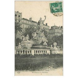 carte postale ancienne 83 TOULON. Place de la Liberté 1910 Monument de la Fédération