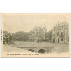 carte postale ancienne 14 HOULGATE. BEUZEVAL. Pont sur le Dronchon 1906