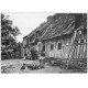 carte postale ancienne 14 HOULGATE. Ferme Lavolley Paysanne et Poules