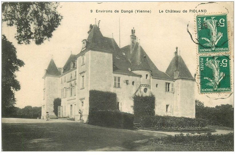 carte postale ancienne 86 DANGE. Le Château de Pioland 1911