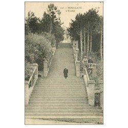 carte postale ancienne 14 HOULGATE. L'Escalier avec Gamins