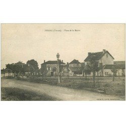 carte postale ancienne 86 PERSAC. Place de la Mairie 1927