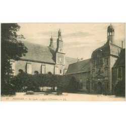 carte postale ancienne 86 POITIERS. Cour du Lycée 1917