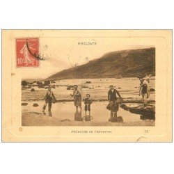 carte postale ancienne 14 HOULGATE. Pêcheurs de Crevettes 1918. Métiers de la Mer