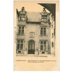 carte postale ancienne 86 POITIERS. Hôtel Fumé devenu Faculté des Lettres