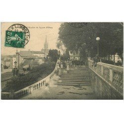 carte postale ancienne 87 LIMOGES. Animation Escalier du Square d'Orsay 1913