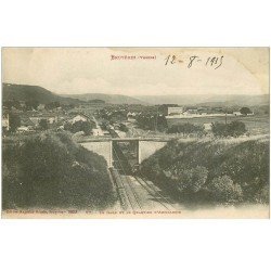 carte postale ancienne 88 BRUYERES EN VOSGES. Gare avec Train et Quartier Artillerie 1915