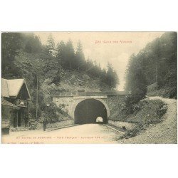 carte postale ancienne 88 BUSSANG. La Douane au Tunnel avec Douaniers