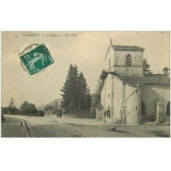 carte postale ancienne 88 DOMREMY. L'Eglise vers 1910 animation