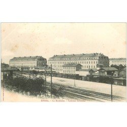 carte postale ancienne 88 EPINAL. La Madeleine Caserne Schneider vers 1900 et Chemin de Fer