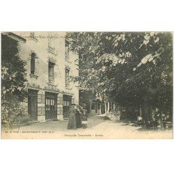 carte postale ancienne 88 LA FEUILLEE DOROTHEE. Le Val d'Ajol Grand Hôtel 1905 animation vers Plombières