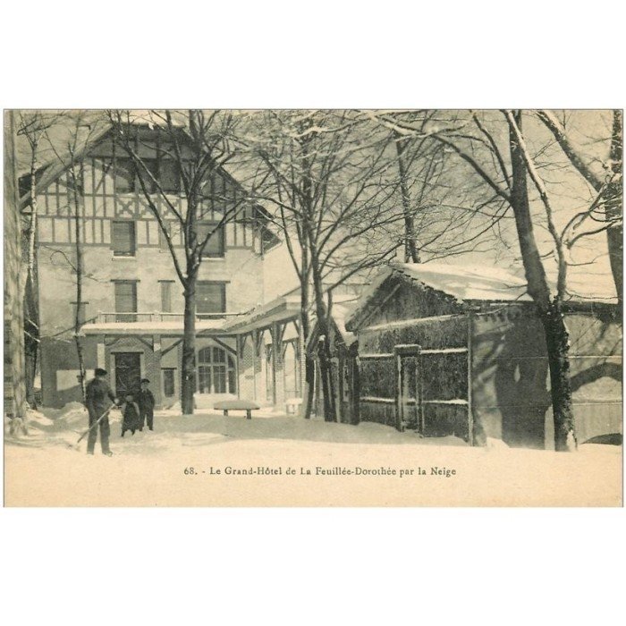 88 LA FEUILLEE DOROTHEE. Le Val d'Ajol Grand Hôtel par la Neige