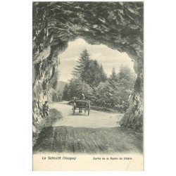 carte postale ancienne 88 LA SCHLUCHT. Attelage sortie au Tunnel Roche du Diable