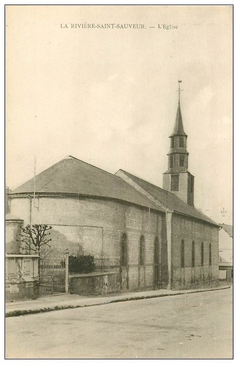 carte postale ancienne 14 LA RIVIERE-SAINT-SAUVEUR. L'Eglise