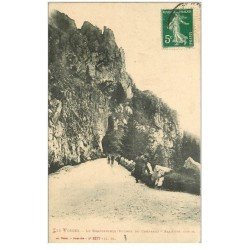 carte postale ancienne 88 LES VOSGES. Le Krappenfels Rocher du Corbeau 1913