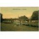 carte postale ancienne 88 MIRECOURT. Peintre du dimanche et Chien près du Pont Neuf. carte de luxe granulée L.P.M