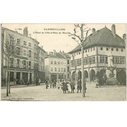 carte postale ancienne 88 RAMBERVILLERS. Hôtel de Ville et Place du Marché magasin Au Bon Marché