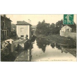 carte postale ancienne 88 VAL D'AJOL. Rivière de Combeauté 1910 animation à gauche