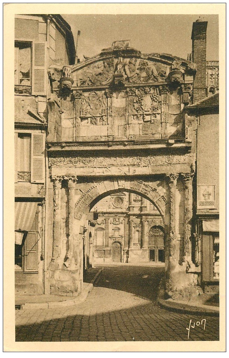 carte postale ancienne 89 AUXERRE. Porte Saint Père