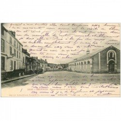 carte postale ancienne 89 BRIENON. La Halle Place du Carré 1905 Café Bal avec Ecuries