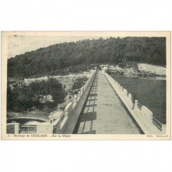 carte postale ancienne 89 CHALAUX. Sur la Digue du Barrage 1947