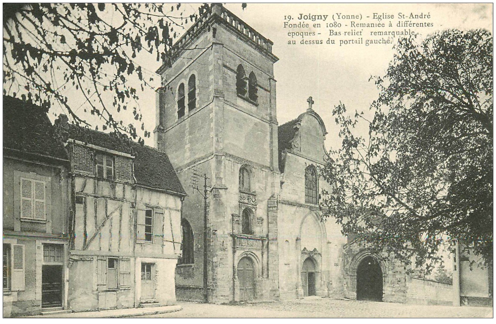 carte postale ancienne 89 JOIGNY. Eglise Saint André Portail