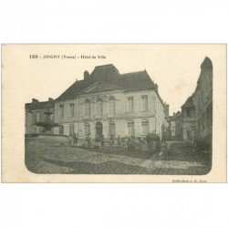 carte postale ancienne 89 JOIGNY. Hôtel de Ville animation vers 1919