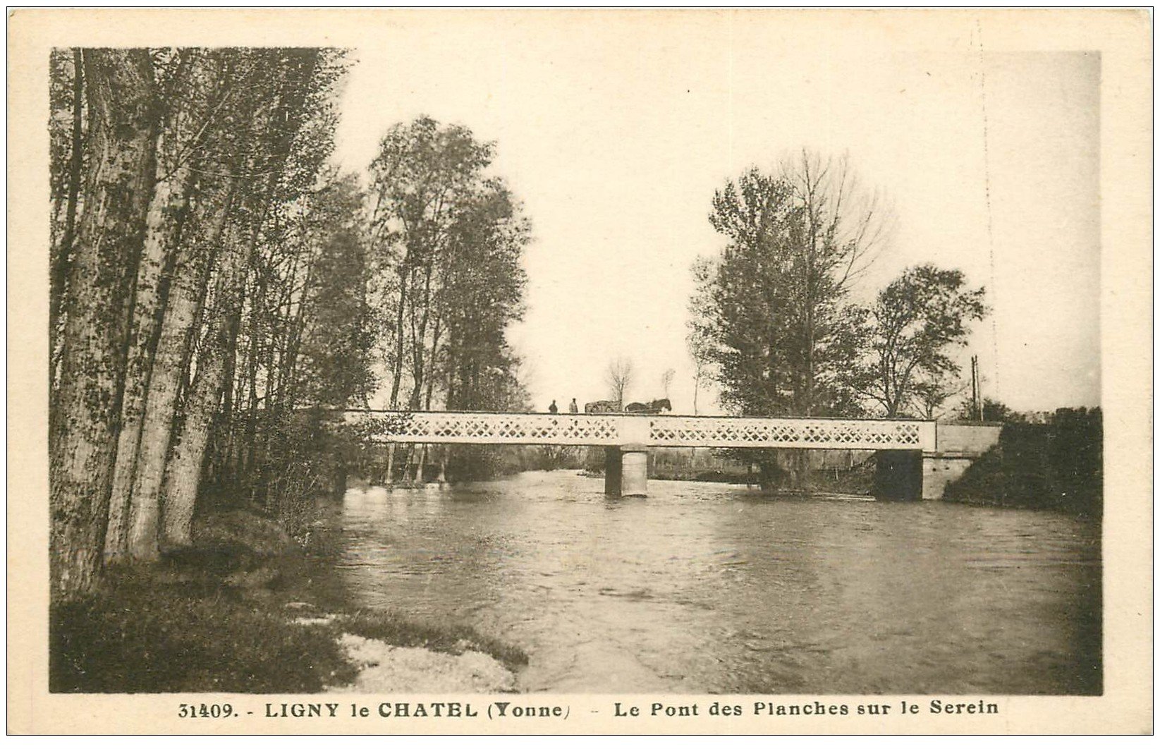 carte postale ancienne 89 LIGNY LE CHATEL. Attelage sur le Pont des Planches sur le Serein 1936