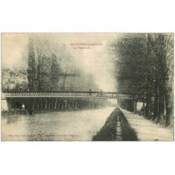 carte postale ancienne 89 MIGENNES LAROCHE. La Passerelle 1924