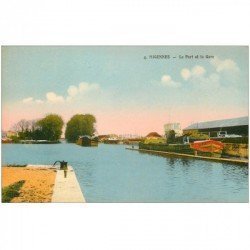 carte postale ancienne 89 MIGENNES. Le Port avec Péniches et la Gare