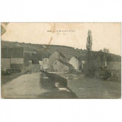 carte postale ancienne 89 SACY. Le Ru et coin de Pays 1905