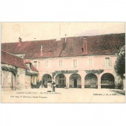 carte postale ancienne 89 SAINT FARGEAU. La Poste et la Mairie avec Facteur 1917