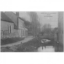 carte postale ancienne 89 SAINT JULIEN DU SAULT. Chemin Ile d'Amour animation sur Pont de pierre