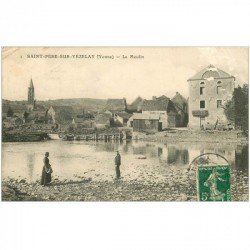 carte postale ancienne 89 SAINT PERE SOUS VEZELAY. Le Moulin 1912 (défaut coin droit)...