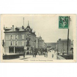 carte postale ancienne 89 SENS. Grand Bar Senonais Faubourg d'Yonne 1908. Verso entièrement blanc...