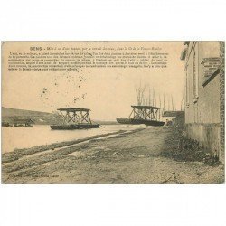 89 SENS. Mise à sec d'un Ponton par retrait des eaux Lit de la Fausse Rivière 1914