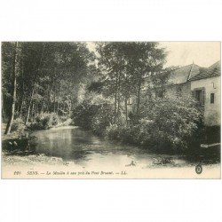 carte postale ancienne 89 SENS. Moulin à Eau près du Pont Bruant 1915