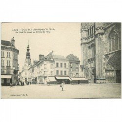 carte postale ancienne 89 SENS. TabacCafé et Pharmacie Place de la République 1916